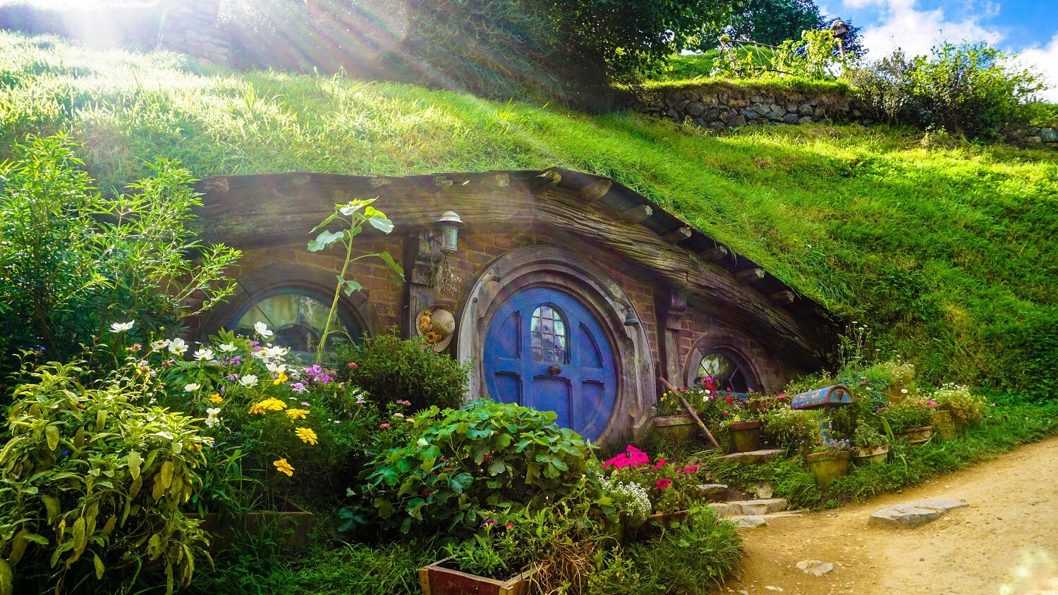 Eine Hobbit-Behausung aus dem Fantasyfilm Herr der Ringe.